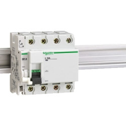 INTER SECTIONNEUR 4P 63A - EZ9S16463